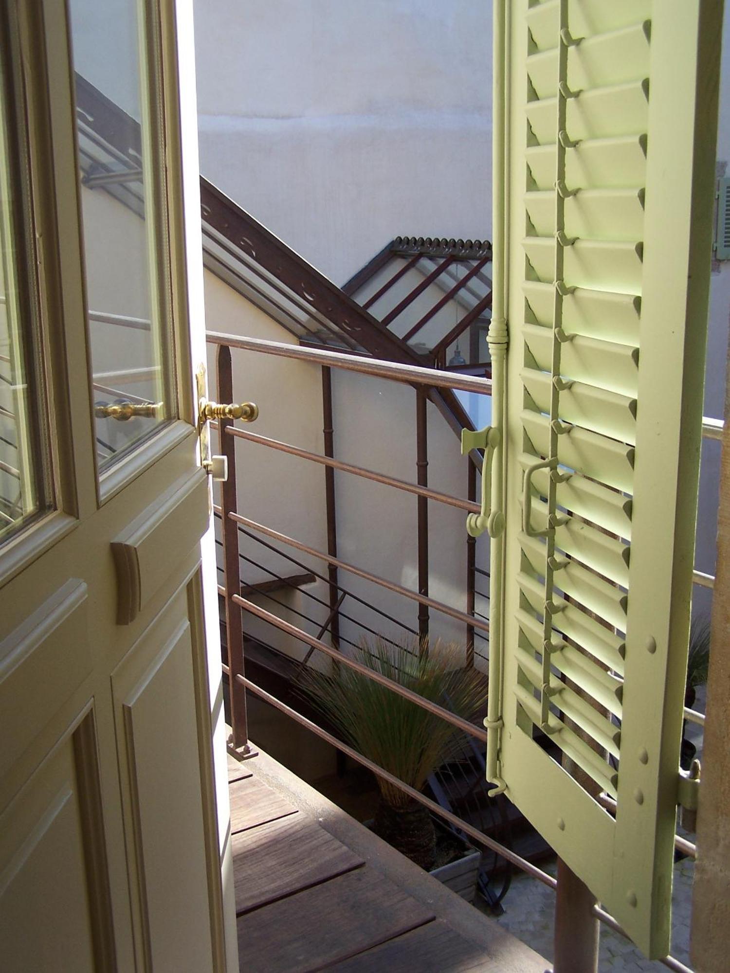 Le Clos Sainte-Marguerite Beaune  Bagian luar foto